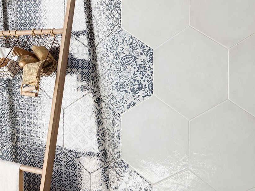 Hexagonal Majolica Design Porcelain Tile - Oltremare