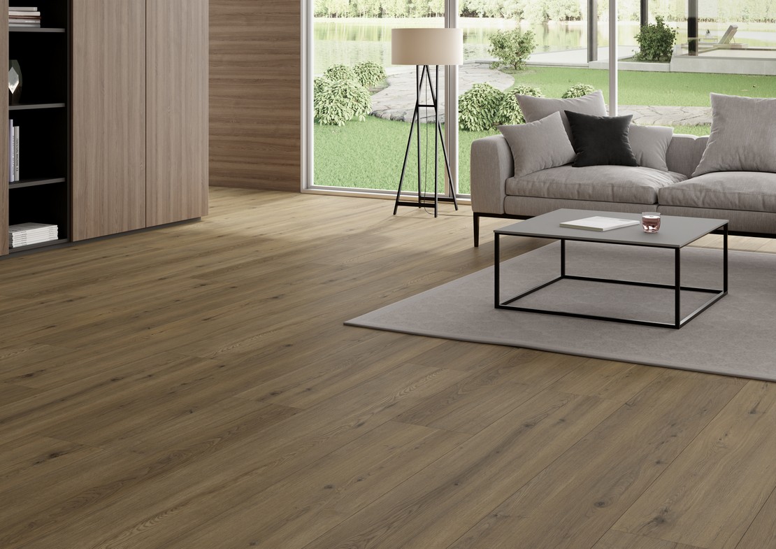 Séjour classique élégant et moderne effet bois marron avec accès jardin - Inspirations Iperceramica