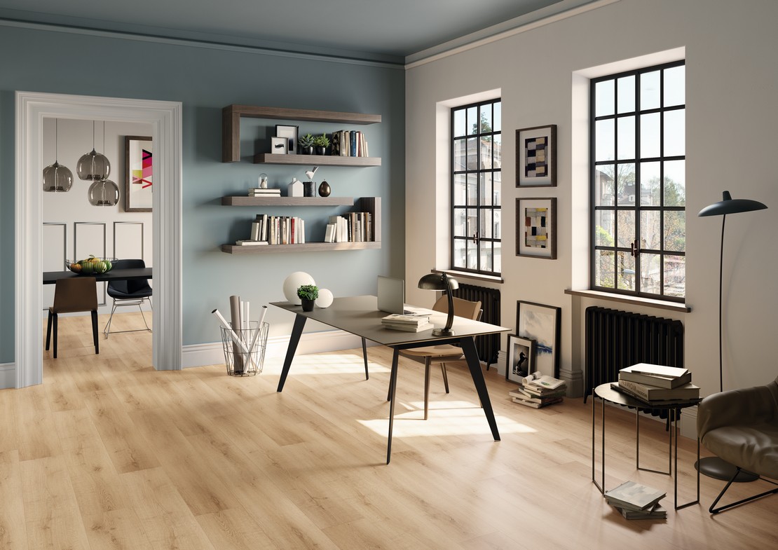Modernes Büro mit hellem Boden Holzoptik - Inspirationen Iperceramica