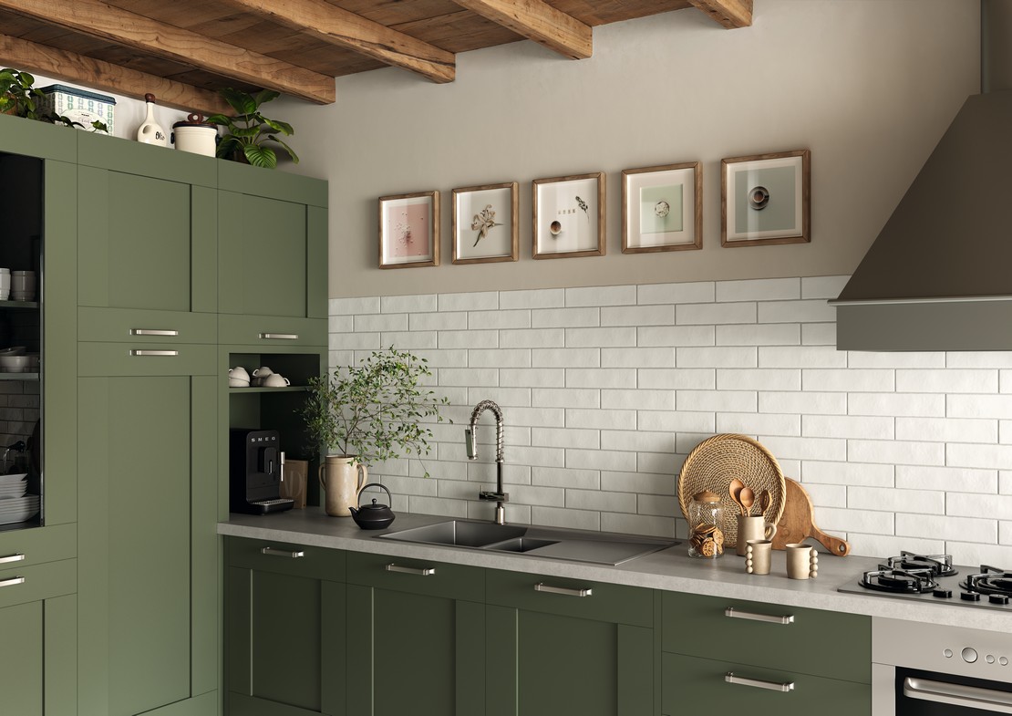 Cuisine moderne, classique, avec carrelage blanc - Inspirations Iperceramica