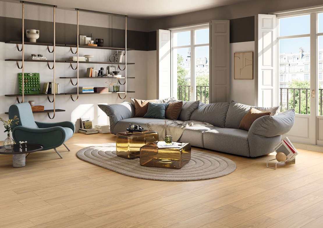 Séjour moderne de luxe avec revêtement et sol en grès cérame effet bois beige - Inspirations Iperceramica