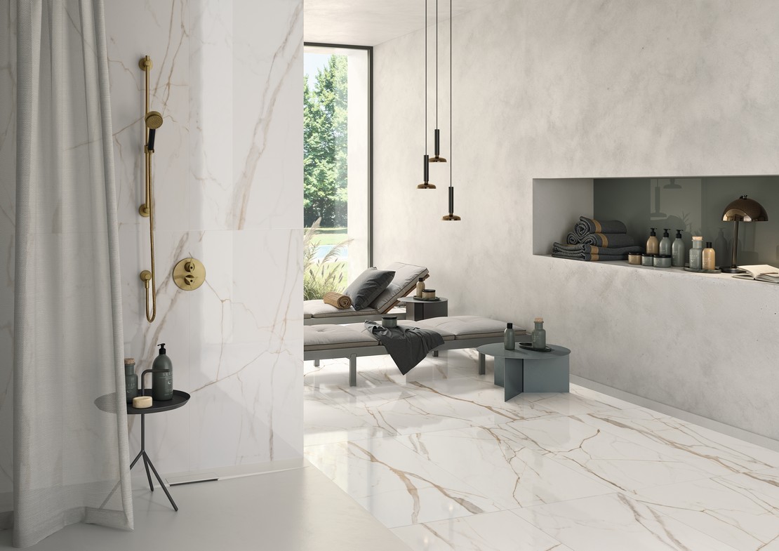 Modern spa with marble-effect flooring