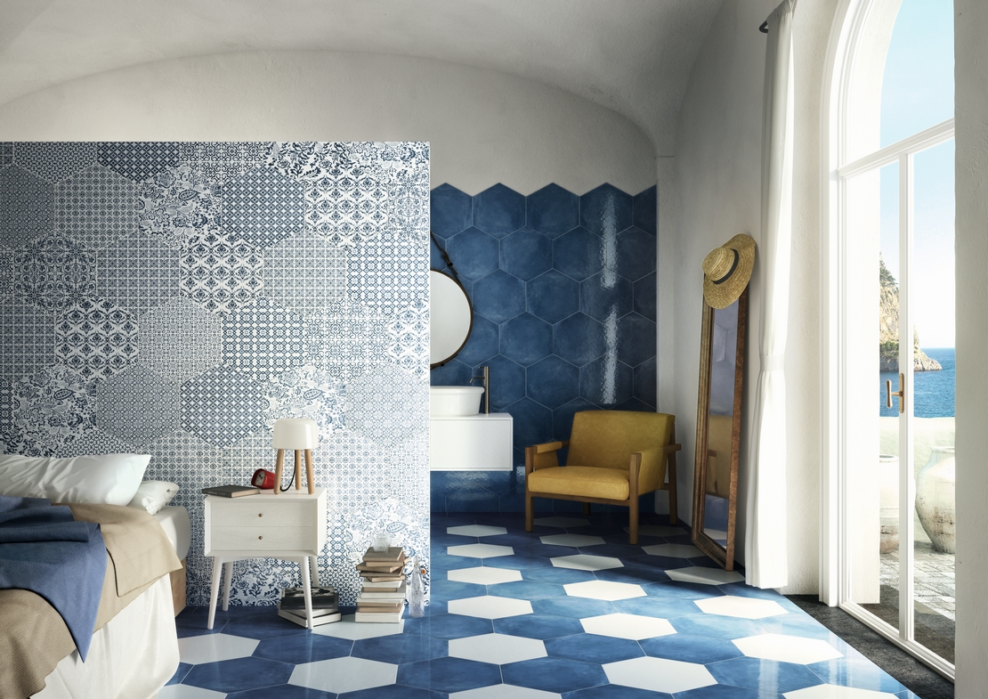 camera da letto moderna elegante, piastrelle esagonali bianche e blu, decori vintage - Ambienti Iperceramica