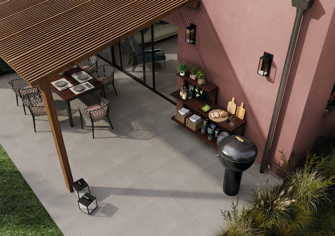 Garden with modern stone-effect porch