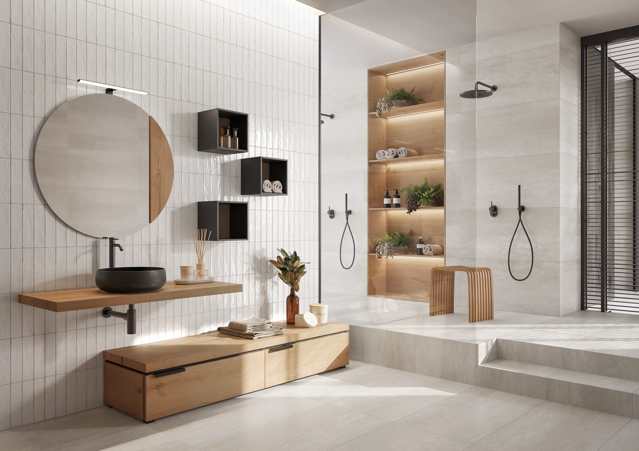 Salle de bains moderne avec baignoire. Grès cérame imitation pierre et carrelage mural blanc brillant de luxe. - Inspirations Iperceramica