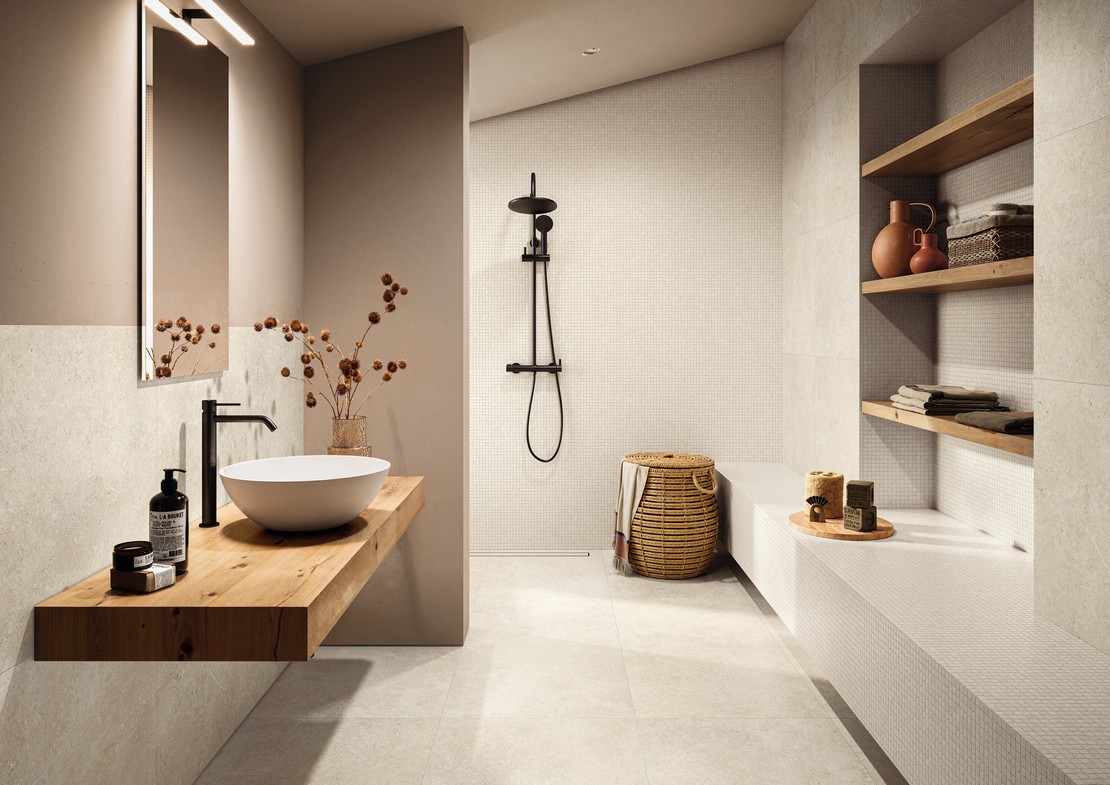 Modernes minimalistisches Bad mit Steinoptik  - Inspirationen Iperceramica