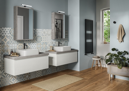 Modernes Badezimmer mit Dusche. Rustikale Holzoptik und Cementine Vintage in Blau und Grau