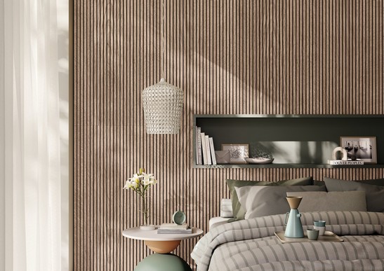 Schafzimmer in rustikalem Stil mit Wandfliesen Holzoptik