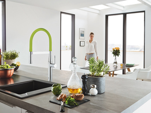 Grünes Rohr für Küchenwasserhahn Grohe® Essence New