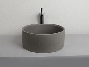 Lavabo da Appoggio Travertine Ø39xH15 cm in Resina e Cemento finitura Grigio Naturale