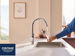 Mitigeur cuisine GROHE® BLUE PURE STARTCURVE avec filtre.