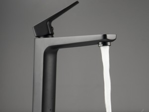 Mitigeur de lavabo haut Blur sans bonde en PVD noir mat