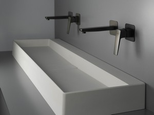 Mitigeur de lavabo mural Blur sans bonde en PVD titane