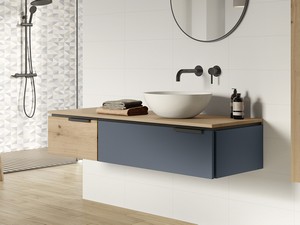 Badezimmermöbel TOUCH 140 cm 1 Schublade links und Oberteil Eiche mit Astlöchern und 1 Schublade mattblau