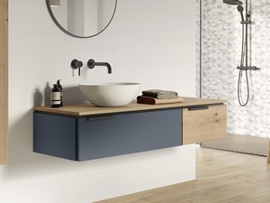 Badezimmermöbel TOUCH 140 cm 1 Schublade rechts und Aufsatz Eiche mit Astlöchern und 1 Schublade mattblau