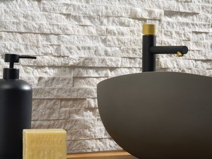 Revêtement Mininat White 10x36 pierre naturelle quartzite