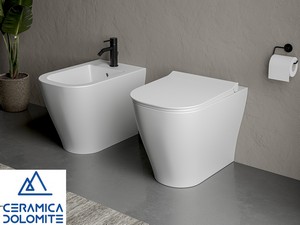 ITALIA RIMLESS BACK-TO-WALL PAN WITH SHIFTED DRAIN GLOSSY WHITE