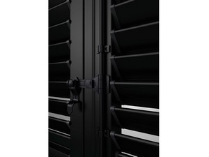 Aluminium shutters with hinges