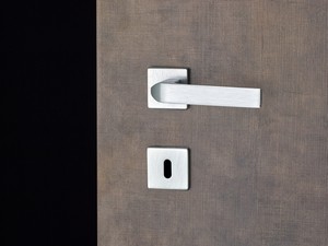 Rex Handle for Hinged Door Satin Chrome