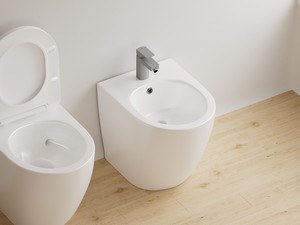 Bidet à poser adossé au mur Cardano gain de place P49 blanc brillant