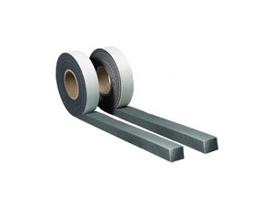 Colles et accessoires de pose pour fenêtres