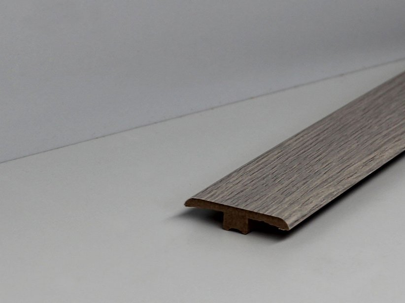 Profilé de finition couvre-joints chêne taupe MDF longueur 2,4m