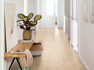 Wasserfester Laminatfußboden Rovere Firenze Chiaro AC4