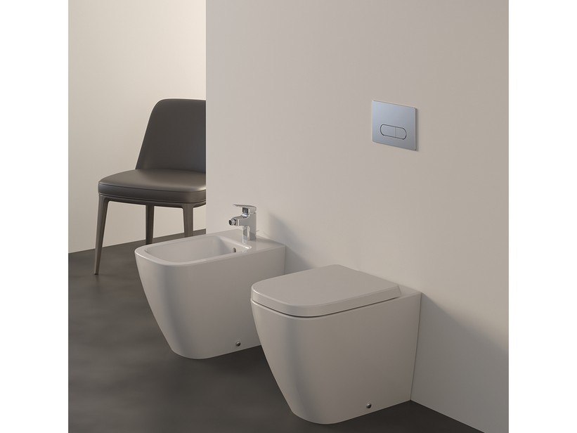 Sanitaires sans réservoir à poser Ideal Standard i.Life B rimless blanc
