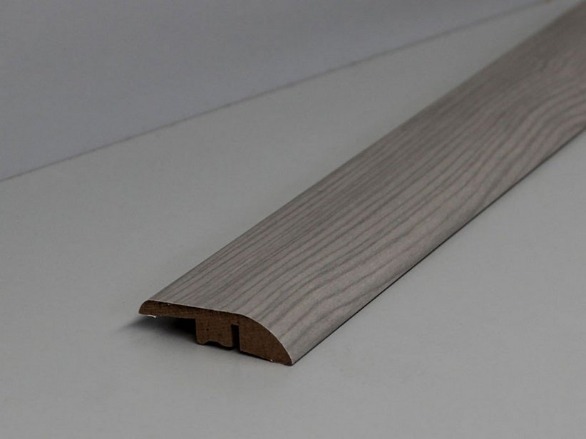 Profilé barre de seuil dénivelé chêne blanc MDF longueur 2,4m