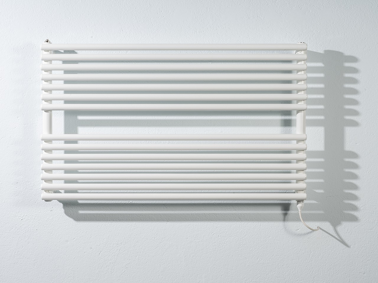 Scaldasalviette Termoarredo Bianco - 150x55cm, Interasse 50cm, Potenza 678W, Per Bagno E Interni